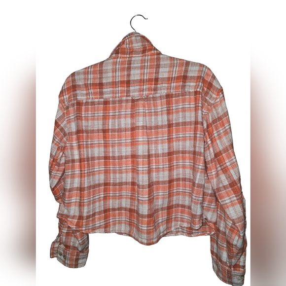 American Eagle Distressed Plaid Cropped Button Down Shirt Jacket M EUC - Picture 5 of 5
